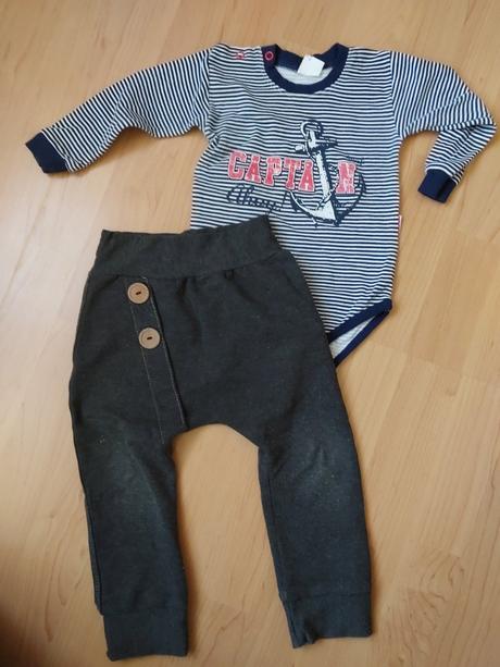 Pudlové tepláčky, 86