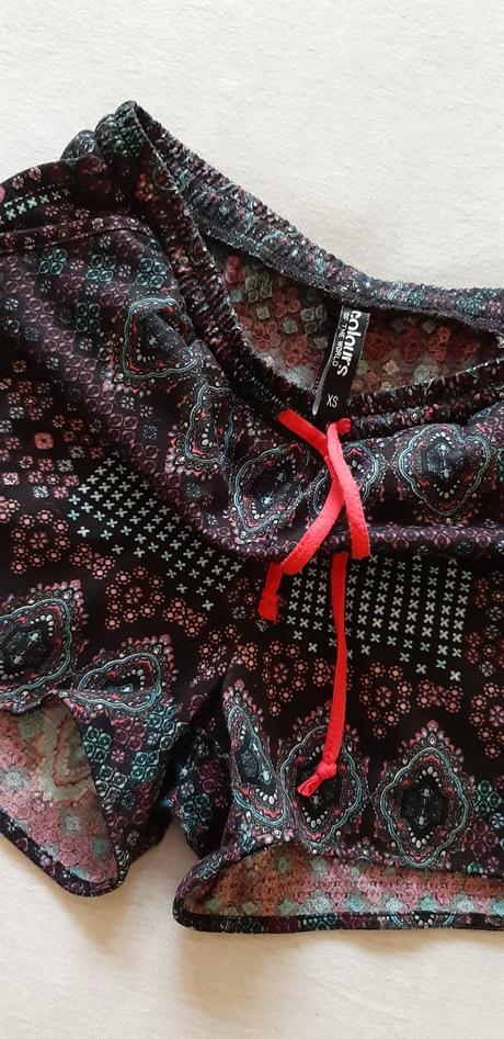 Šortky xs, colours of the world,xs