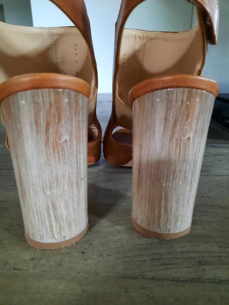 Kožené sandale, 37