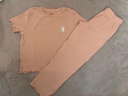 Pyžamo, reserved,134