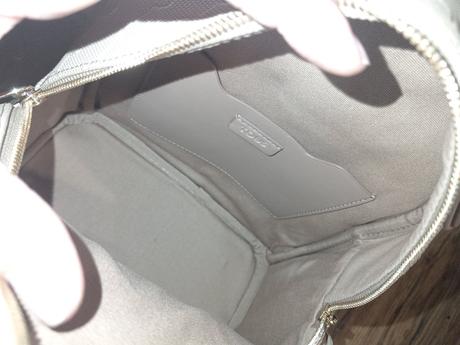 Kabelka, ruksak, tous