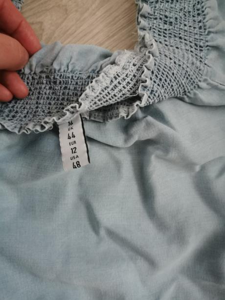 Vyšívané modré šaty v štýle carmen, 44