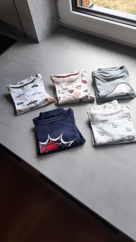 Pyžamo dinosaurus, h&m,98