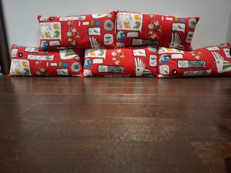 Vankúše ikea s vtáčikmi, 