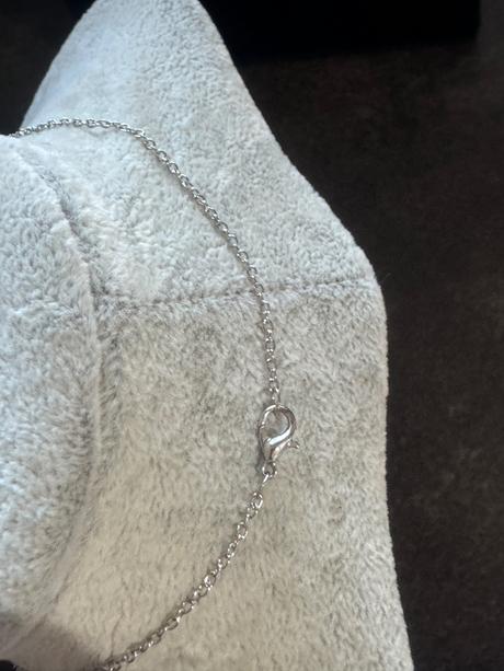 Retiazka s príveskom krížik,