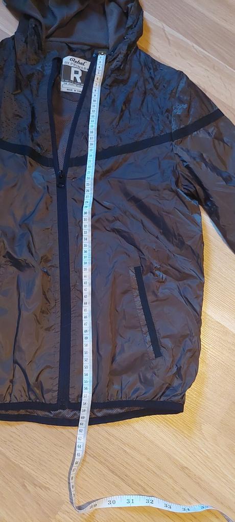 Ĺahučká bundička, rebel,152