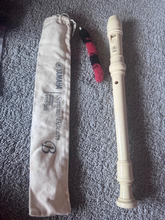 Yamaha yrs 24b flauta sopránová zobcová baroková t, 