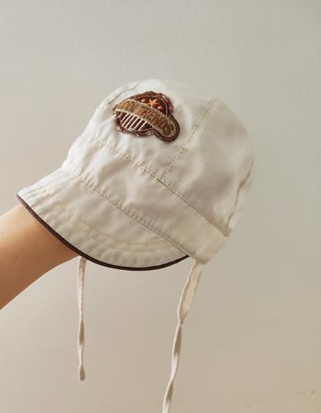 Čiapočka so šiltom, 74