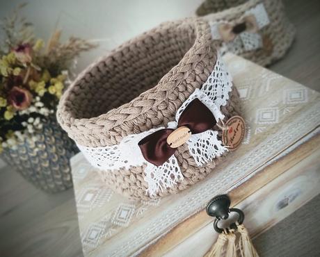 Háčkovaný košík, 