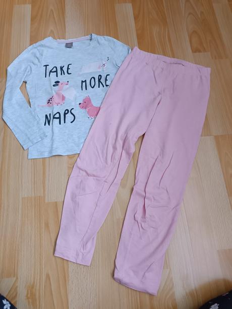 Pyžamo 122-128, 122