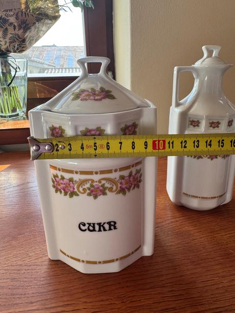 Karlovarský porcelán olej,ocot, cukor, 