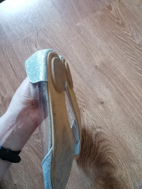 Strieborne baleriny, 39