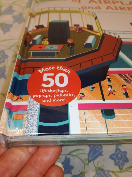 The ultimate book of airplanes and airports nsp22, 