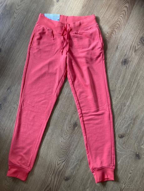 Dámske oblečenie s/m, 36