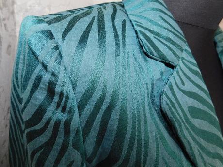 Trendy elegantny kvalitny blejzer/sako, 38