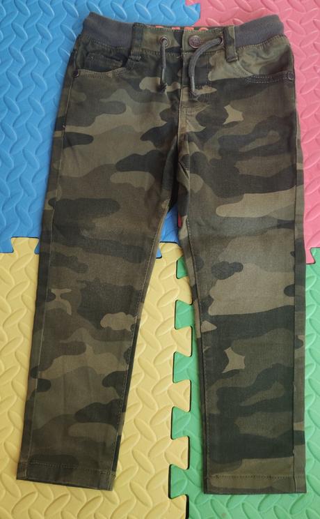 Frajerske s funkčnou gumou oblečene pár x, marks & spencer,104