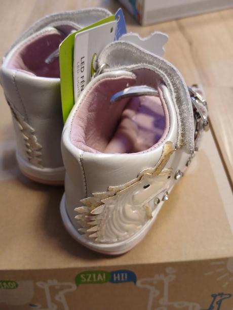 Nové d.d.steep blikajuce sandale, d.d.step,20