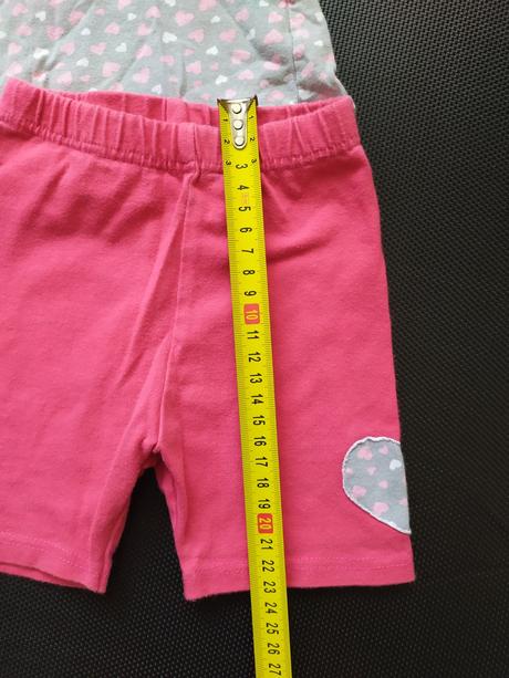 Piskacie tričko plus kraťasy, modelko,86