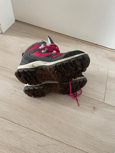 Turisticke topanky quetechua, 36