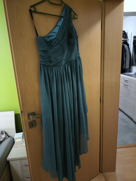 Spoločenské šaty, 40