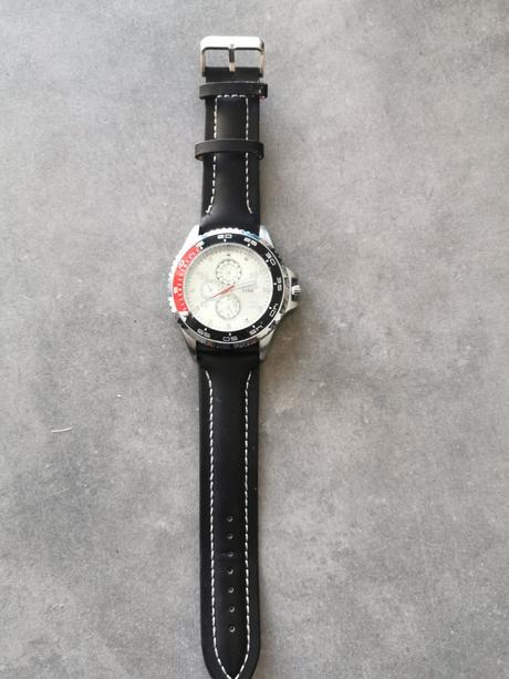 Náramkové hodinky, 