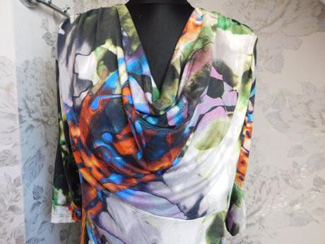 Luxusne upletove šaty, 46