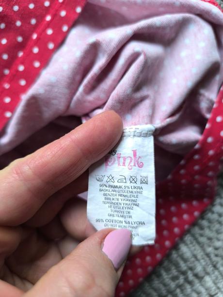 Mačičkové šaty s bodkami, 104