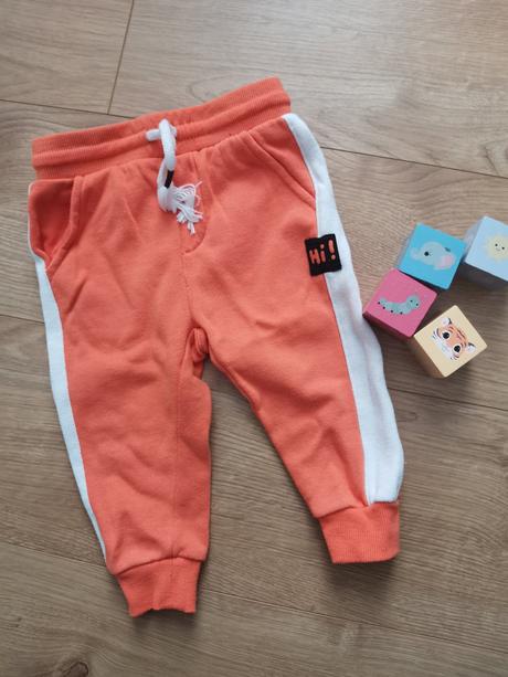 Oranžové tepláky, reserved,80