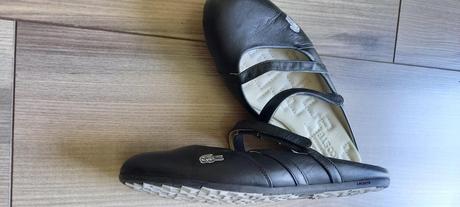Kožené balerínky, lacoste,36
