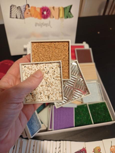 Memonik - hmatové pexeso, spoločenská hra, 