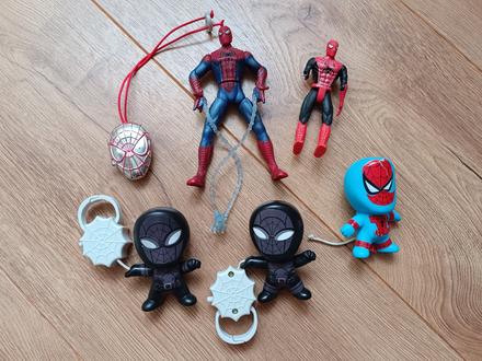 Postavicky spiderman,