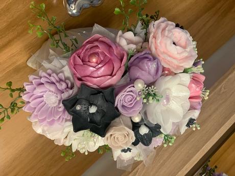 Mydlova kytica v mušli keramika, 