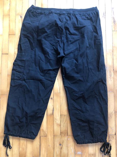 Cierne bavlnene tristvrtove nohavice 44, 44