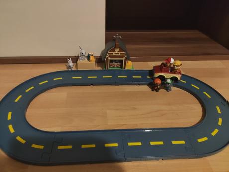 Tlapková patrola - dráha farmára, 