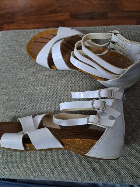 Sandalky biele 7e, 35