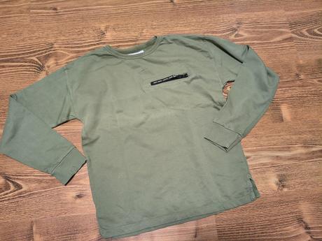 Tricko, reserved,146