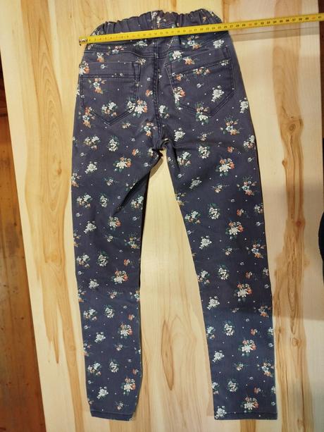 Kvetinkové rifle s nastaviteľným pásom, h&m,128