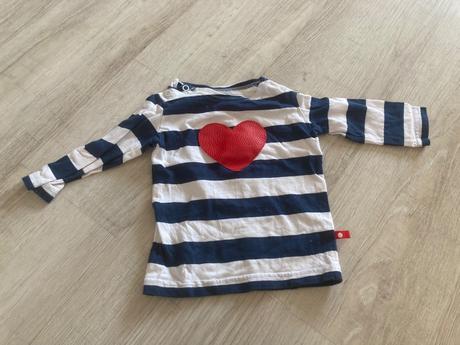 Piskacie tričko, 74