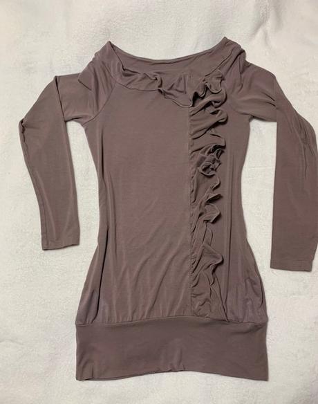 Dlhšie tričko s volánom zn. tesini, 38