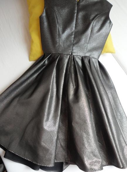 Dámske spoloč. šaty- made in italy- vel.34/36, 36