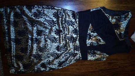 Čipkované šaty nenosené, 40