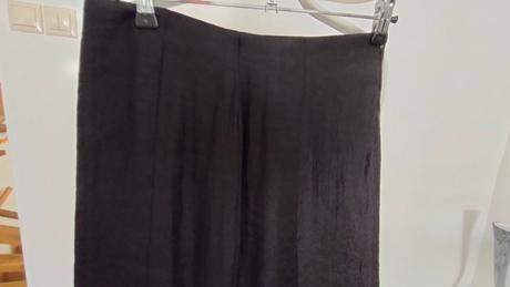 Dlhá čierna sukňa, m