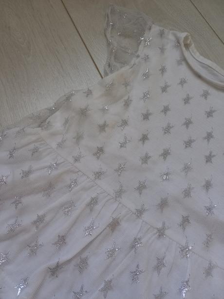 Dievčenské tričko, 116