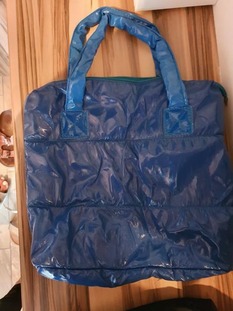 Modrá kabelka/taška, 