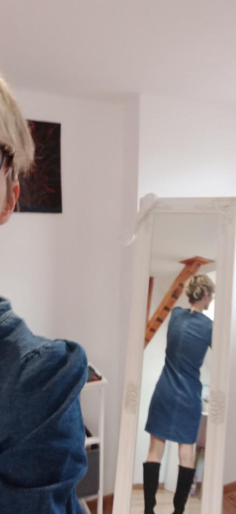 Pekne saty, reserved,xs