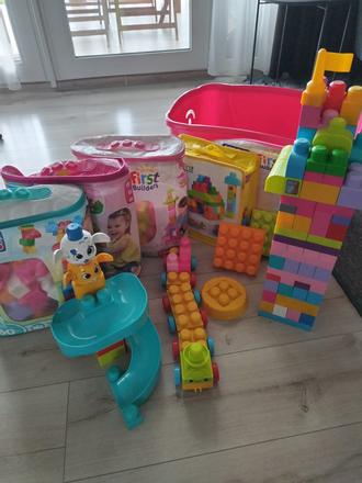 Stavebnica mega blocks,