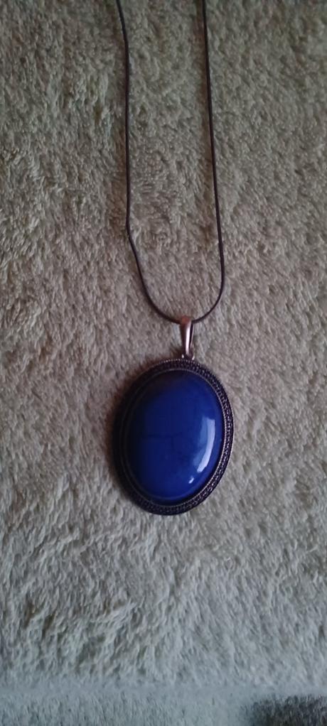 Bižutéria a retro kúsky, aj nové.,