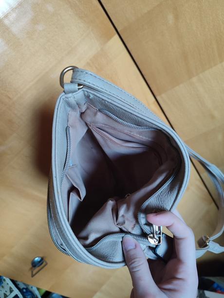 Kabelka crossbody, 