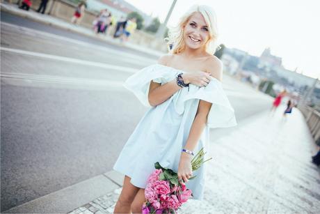 Babydoll off shoulder šaty frolioli, s