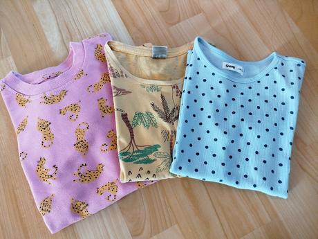 Predám trická, plus grátis pulóvrik č.128, sinsay,134